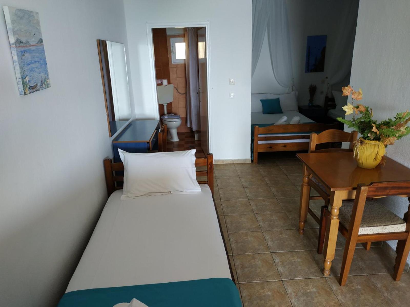 Bambola Apartments Nea Moudania Habitación foto