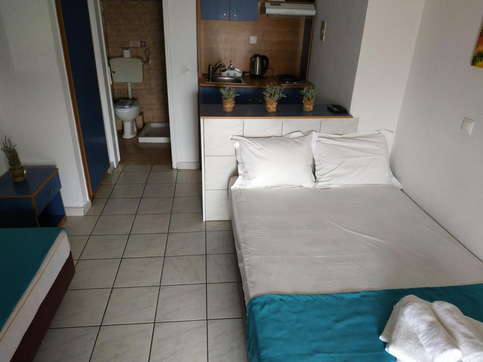 Bambola Apartments Nea Moudania Habitación foto